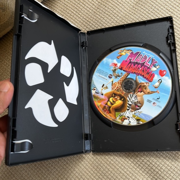 Madly Madagascar DVD - Picture 3 of 3